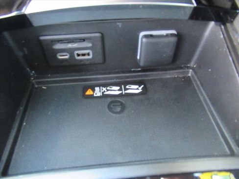 Used 2023 Buick Envision Avenir FWD image 26