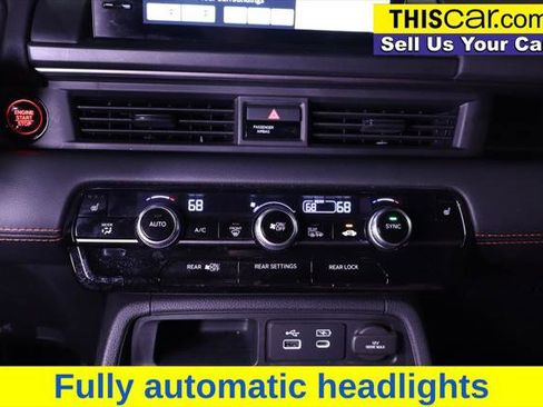 Used 2025 Honda Pilot TrailSport image 21