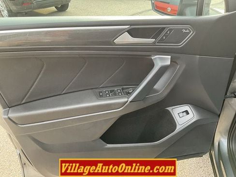 Used 2019 Volkswagen Tiguan SEL Premium AWD/4WD image 27