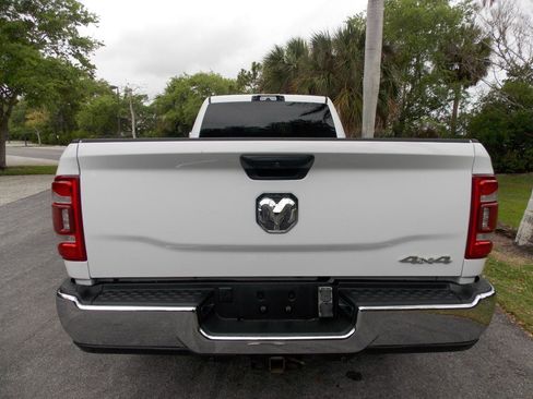 Used 2021 RAM 2500 Tradesman w/ Safety Group image 15