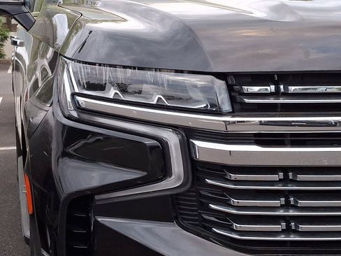 Used 2023 Chevrolet Tahoe Premier image 7