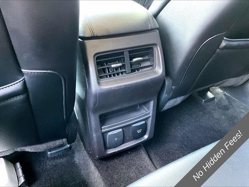 Used 2018 Ford Edge SEL w/ Equipment Group 201A AWD/4WD image 29