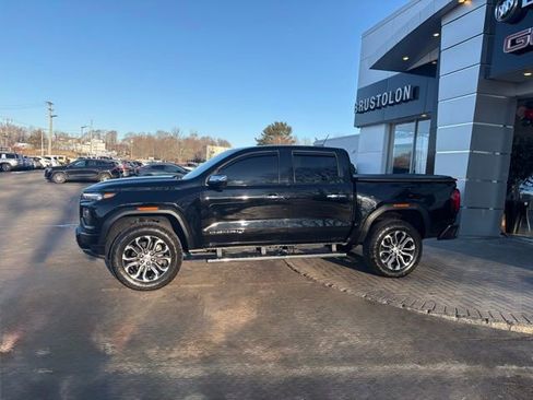 Used 2023 GMC Canyon Denali image 8