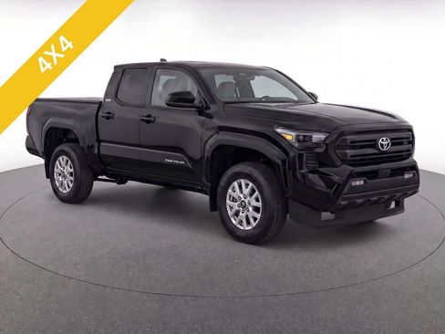 Used 2025 Toyota Tacoma SR5 AWD/4WD image 2