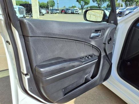 Used 2019 Dodge Charger Scat Pack w/ Navigation & Travel Group RWD image 20