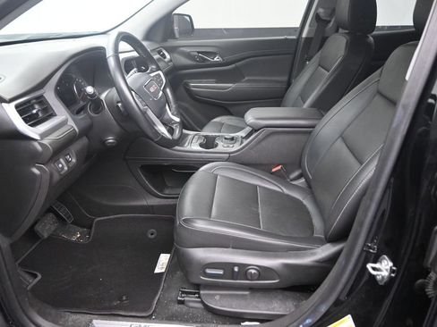 Used 2023 GMC Acadia SLT w/ Elevation Edition FWD image 12