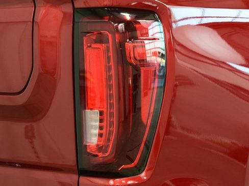 Used 2024 GMC Sierra 1500 Denali w/ Technology Package image 16