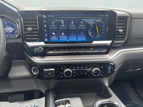 Used 2024 Chevrolet Silverado 1500 LTZ image 26