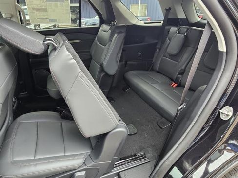 New 2026 Ford Explorer Active w/ Active Comfort Package AWD/4WD image 25