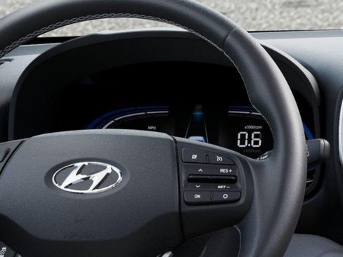 New 2026 Hyundai Venue SEL FWD image 14