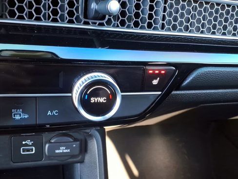 Used 2022 Honda Civic EX image 19