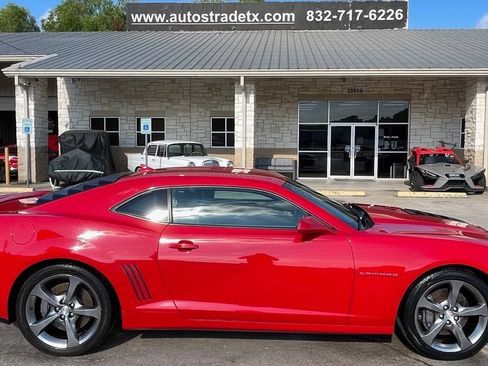 Used 2014 Chevrolet Camaro SS w/ RS Package RWD image 6