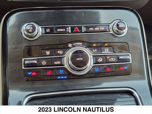 Used 2023 Lincoln Nautilus Reserve FWD image 18