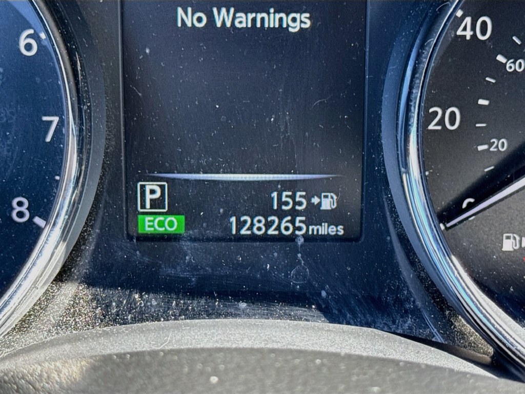 Used 2017 Nissan Rogue SV FWD image 21