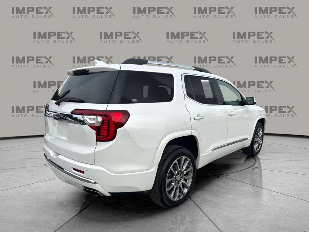 Used 2021 GMC Acadia Denali w/ Denali Technology Package FWD image 3