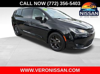 Used 2020 Chrysler Pacifica Touring-L Plus w/ Advanced Safetytec Group FWD 360° Tour