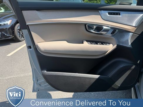 New 2026 Volvo XC90 T8 Ultra w/ Lounge Package AWD/4WD image 11