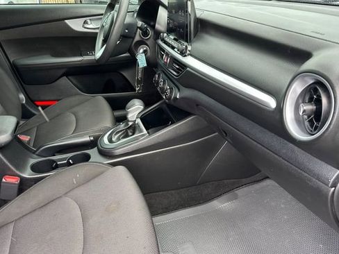 Used 2023 Kia Forte LXS FWD image 16
