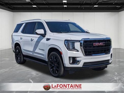 Used 2023 GMC Yukon SLE w/ Gmc Pro Safety Plus Package AWD/4WD image 7