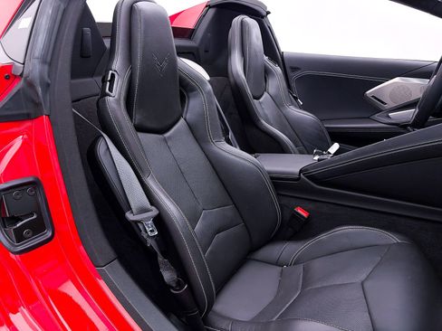 Used 2024 Chevrolet Corvette Stingray Preferred Conv w/ 2LT image 40