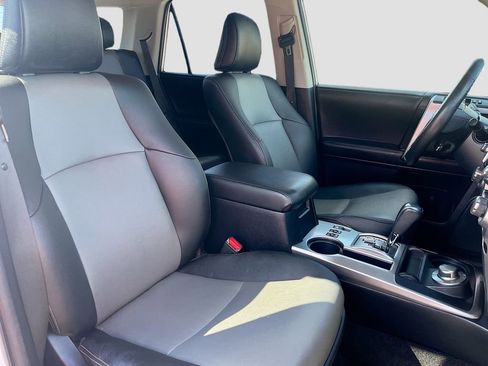 Used 2024 Toyota 4Runner SR5 Premium w/ Moonroof Package AWD/4WD image 29