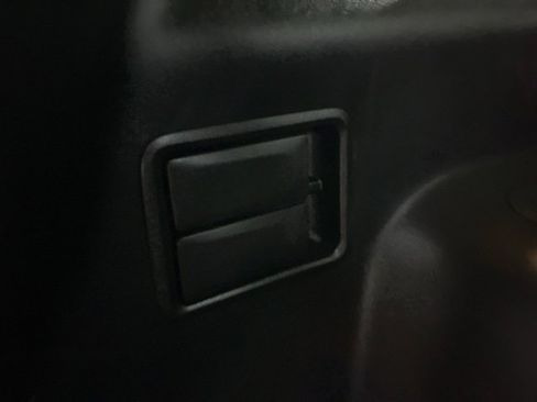 Used 2023 GMC Acadia SLT w/ Preferred Package image 14