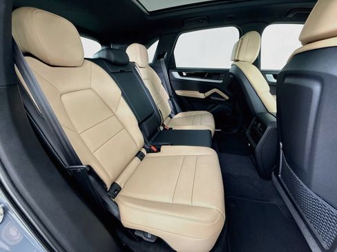New 2026 Porsche Cayenne AWD/4WD image 29