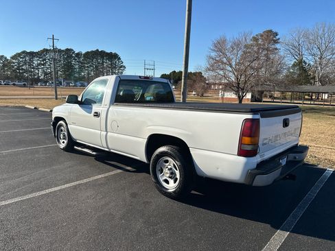 Used 2000 Chevrolet Silverado 1500 2WD Regular Cab image 9