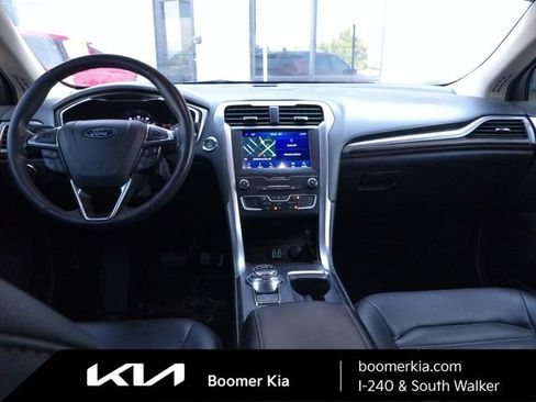 Used 2020 Ford Fusion SEL FWD image 9
