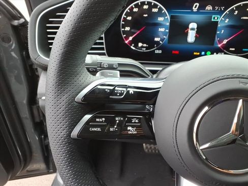 New 2026 Mercedes-Benz GLS 450 4MATIC image 19