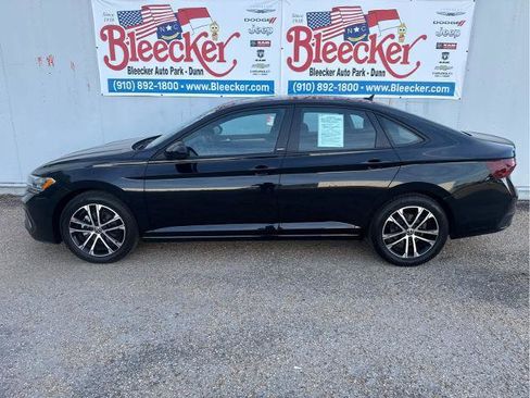 Used 2024 Volkswagen Jetta Sport FWD image 6