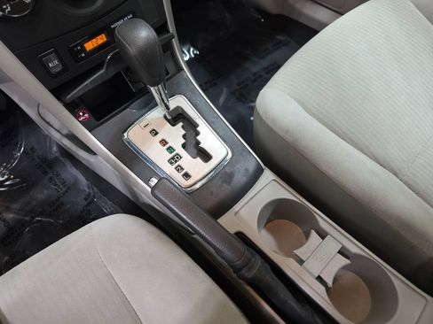 Used 2010 Toyota Corolla LE FWD image 23