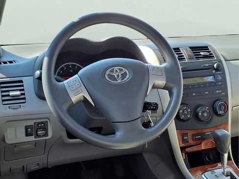 Used 2009 Toyota Corolla XLE w/ All Weather Guard Pkg FWD image 11