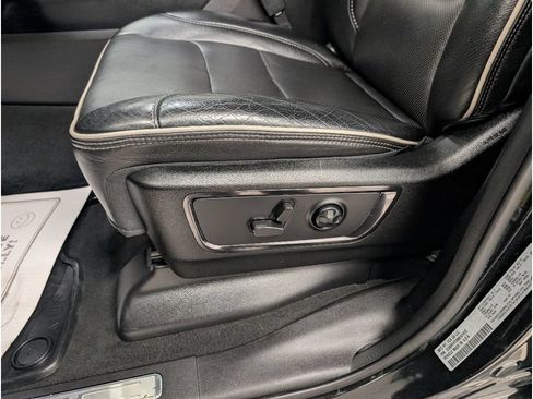Used 2022 RAM 1500 Limited AWD/4WD image 9
