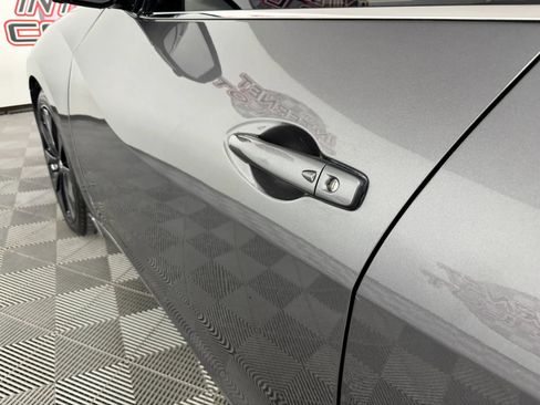 Used 2021 Nissan Maxima SR w/ Sport Mat Group FWD image 27