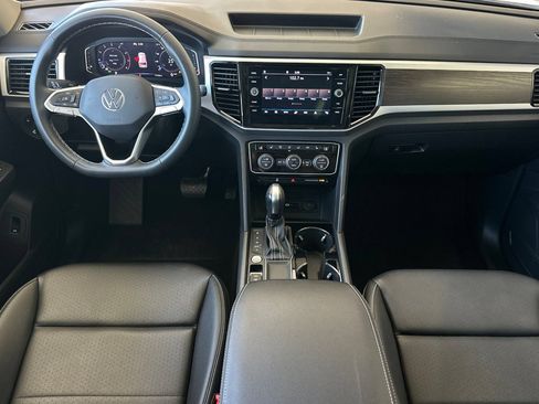Used 2023 Volkswagen Atlas SE w/ Panoramic Sunroof Package FWD image 13
