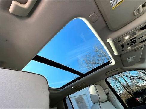 Certified 2021 GMC Yukon XL Denali image 17