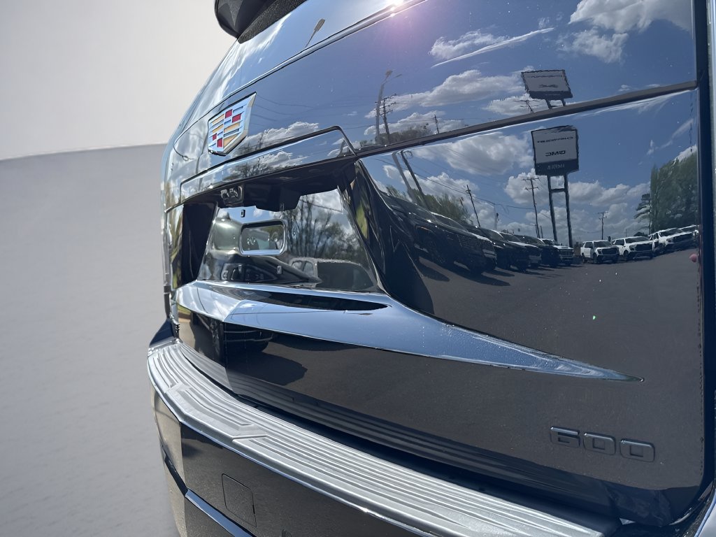 Used 2025 Cadillac Escalade Sport w/ Touring Package AWD/4WD image 38