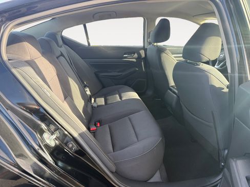 Used 2022 Nissan Altima 2.5 SV image 18