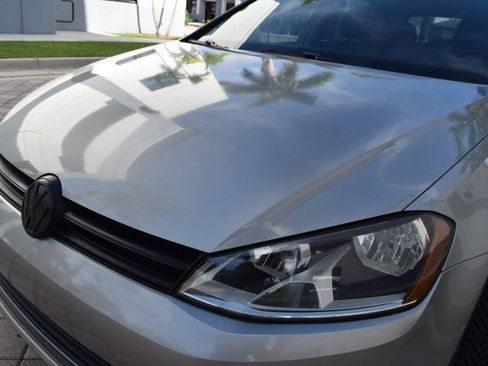 Used 2015 Volkswagen Golf TDI S FWD image 11