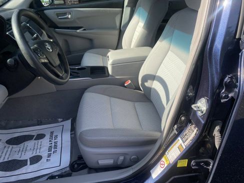 Used 2015 Toyota Camry LE FWD image 10