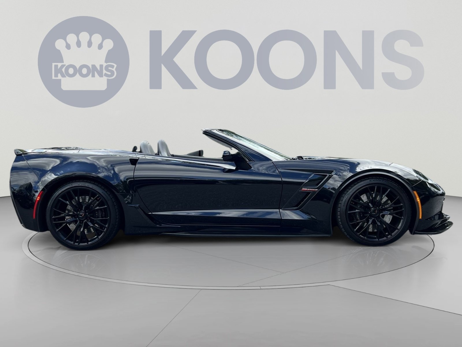 Used 2018 Chevrolet Corvette Grand Sport RWD image 12