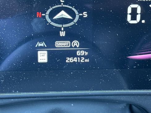 Used 2023 Kia Sportage EX AWD/4WD image 25
