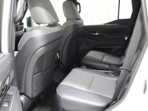 Used 2025 Lexus GX 550 w/ Accessory Package (2T) AWD/4WD image 32