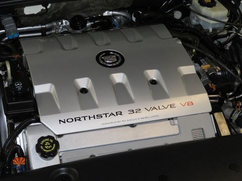 Used 2002 Cadillac De Ville DHS w/ Safety/Security Pkg FWD image 5