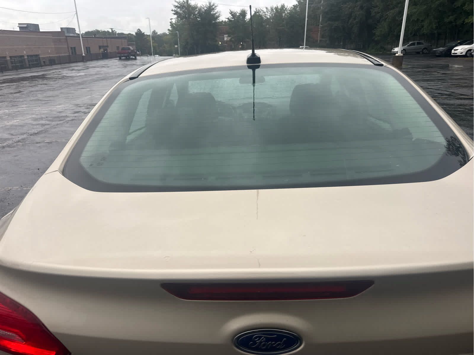 Used 2017 Ford Focus SE FWD image 18