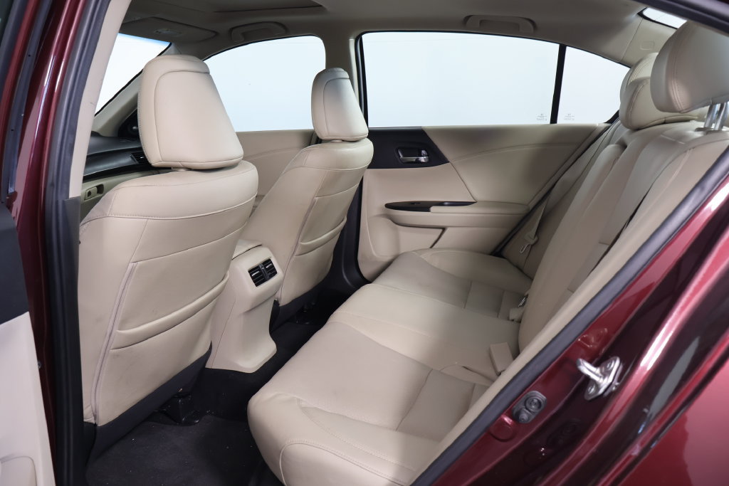 Used 2015 Honda Accord EX-L image 9