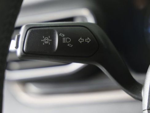 Used 2020 Ford Explorer Limited image 23