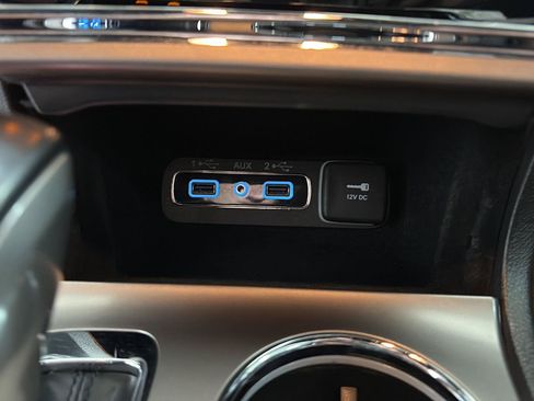 Used 2020 Jeep Grand Cherokee Altitude AWD/4WD image 16