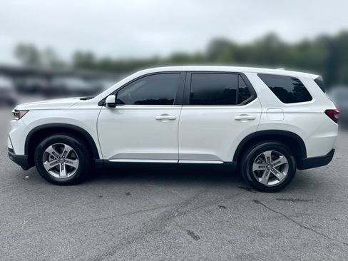 Used 2025 Honda Pilot EX-L image 5